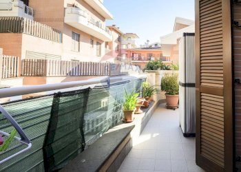 Balcone - Trilocale via vigna del piano
 
23, Riano - foto 25