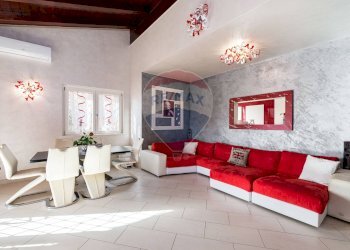 Sala da pranzo - Casa semi indipendente Via Medardo Rosso
 
24, Roma - foto 3