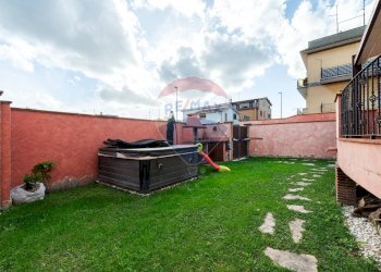 Giardino - Casa semi indipendente Via Medardo Rosso
 
24, Roma - foto 30