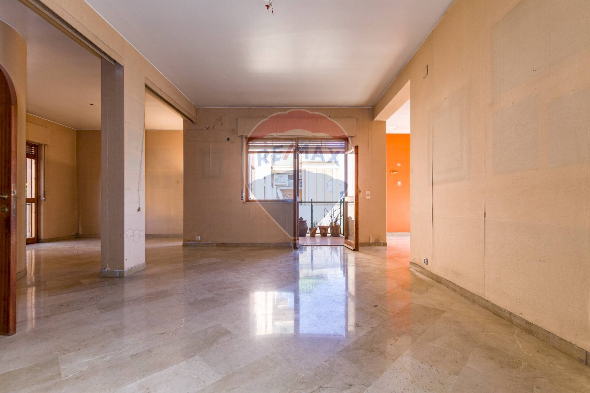 Salone doppio - Apartment Via Leonardo Da Vinci
 
111, Palermo - photo 3