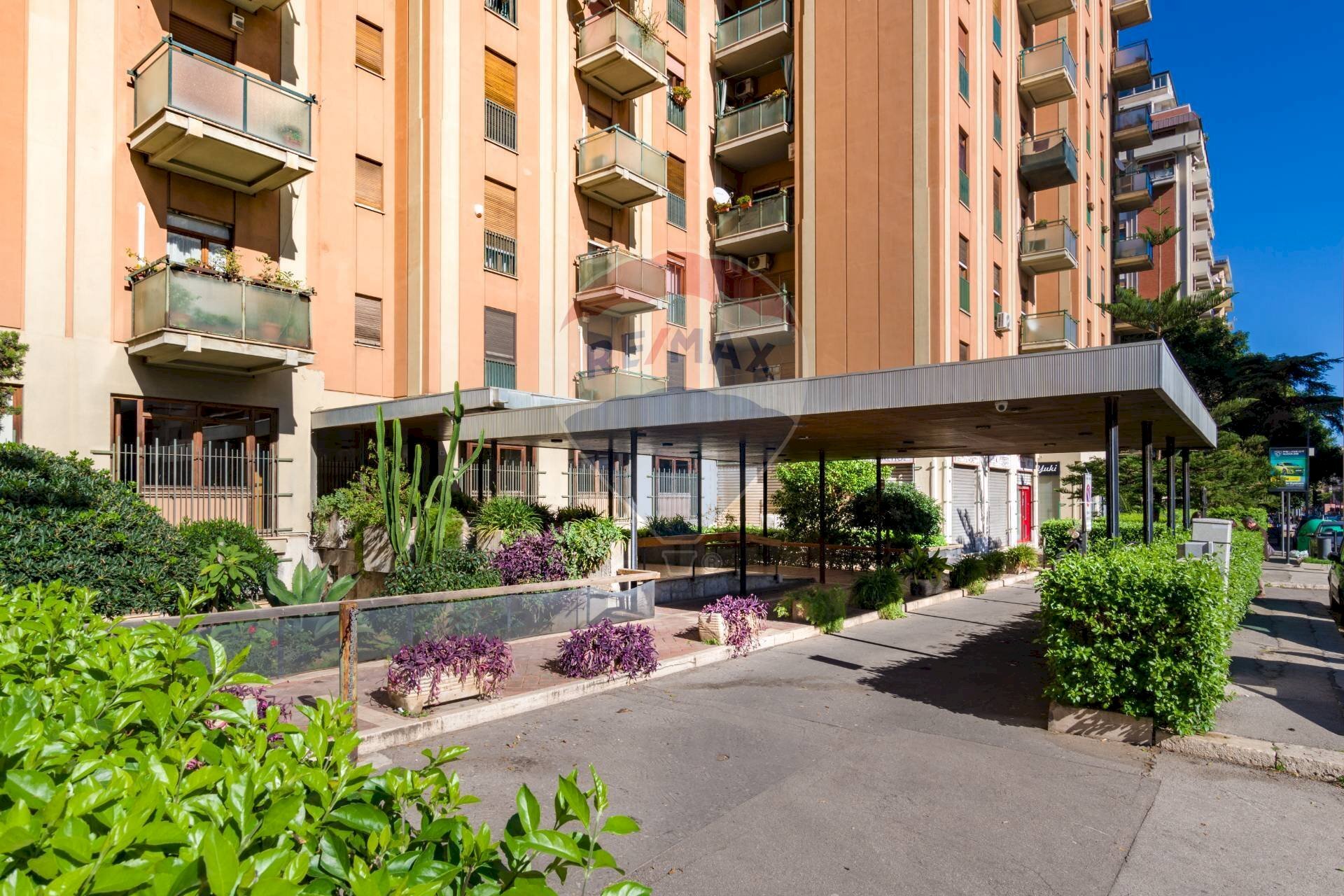 Edificio all\'aperto - Apartment Via Leonardo Da Vinci
 
111, Palermo - photo 1