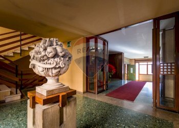 Hall / corridoio - Apartment Via Leonardo Da Vinci
 
111, Palermo - photo 8