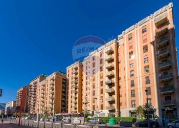 Edificio all\'aperto - Apartment Via Leonardo Da Vinci
 
111, Palermo - photo 26