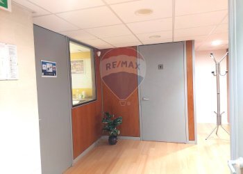 Hall / corridoio - Office Via Dei Cantieri
 
2/n, Palermo - photo 11