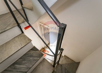 Scale - Appartamento Via Volturno
 
36, Palermo - foto 19