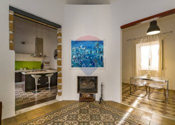 Sala da pranzo - Appartamento Via Volturno
 
36, Palermo - foto 29