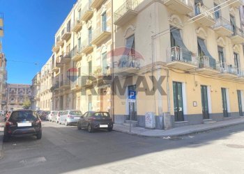 Edificio all\'aperto - Locale Commerciale Via Mario Sangiorgi, Catania - foto 9