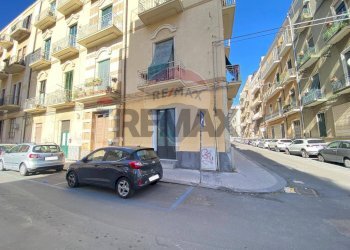 Edificio all\'aperto - Locale Commerciale Via Mario Sangiorgi, Catania - foto 10