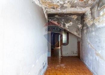 Scale - Casa indipendente Via Delle Rose
 
30, Misterbianco - foto 12