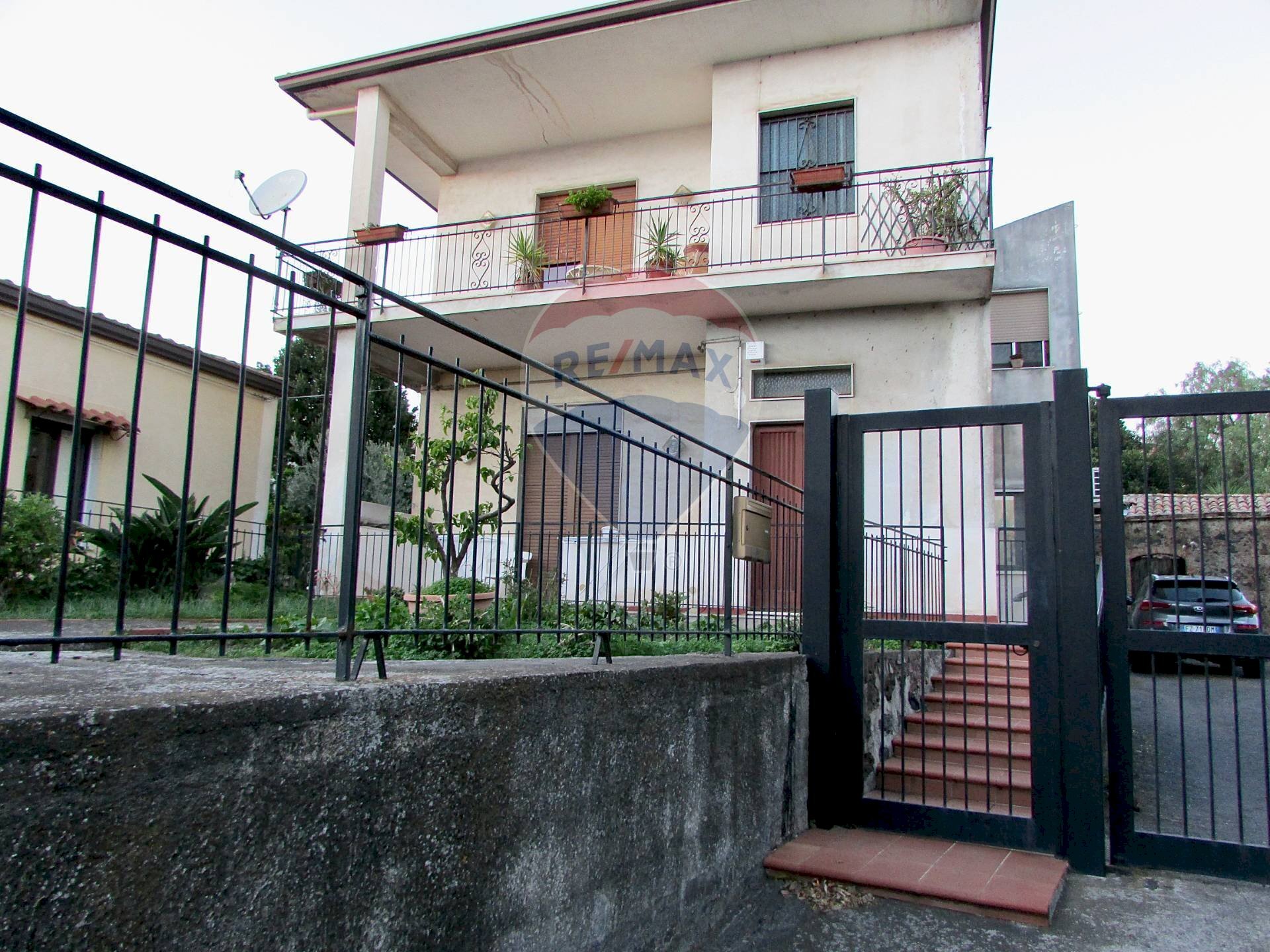Casa all\'aperto - Villa Via Rua di Sotto
 
43, San Gregorio di Catania - foto 1
