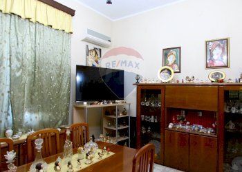 Sala da pranzo - Villa Via Rua di Sotto
 
43, San Gregorio di Catania - foto 30