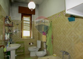 Bagno - Villa Via Rua di Sotto
 
43, San Gregorio di Catania - foto 36
