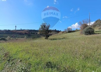 Vista delle montagne - Terreno agricolo Contrada San Marco (Coord. 6F5W+7MP)
 
snc, Caltagirone - foto 6