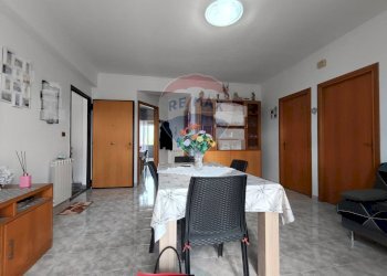 Sala da pranzo - Quadrilocale VIA UMBERTO PRIMO
 
127, Mascali - foto 1