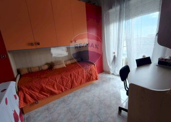 Camera / camera da letto - Quadrilocale VIA UMBERTO PRIMO
 
127, Mascali - foto 10