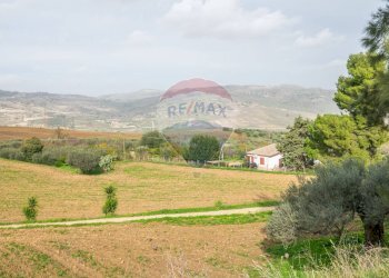 Vista delle montagne - Villa via della prece
 
snc, Caltagirone - foto 35