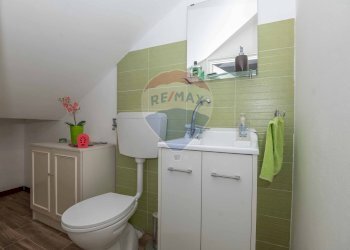 Bagno - Casa semi indipendente Via Vincenzo Bellini
 
6, Mirabella Imbaccari - foto 6