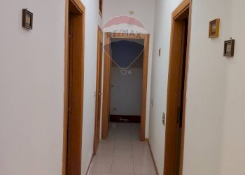 Hall / corridoio - Casa indipendente Via Merano
 
5, Paterno - foto 5