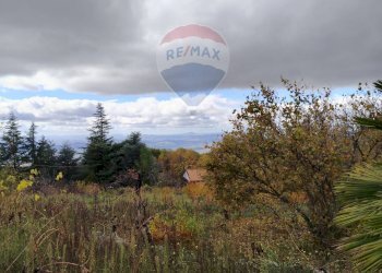 Vista delle montagne - Terreno agricolo Contrada Calabrese
 
snc, Adrano - foto 14