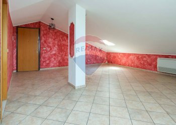 Stanza vuota - Attico Via Rua
 
8/10, Aci Catena - foto 2