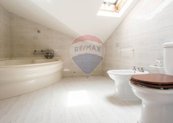 Bagno - Attico Via Rua
 
8/10, Aci Catena - foto 15