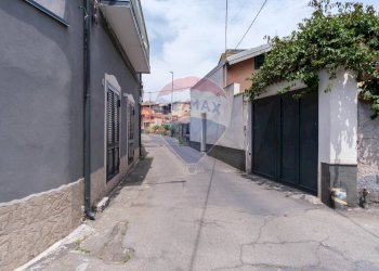 Edificio all\'aperto - Attico Via Rua
 
8/10, Aci Catena - foto 19