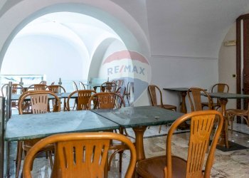 Sala da pranzo - Shop Piazza Principessa Iolanda
 
5, Catania - photo 6