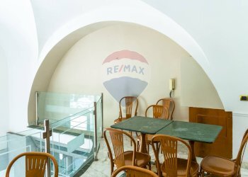 Sala da pranzo - Shop Piazza Principessa Iolanda
 
5, Catania - photo 8