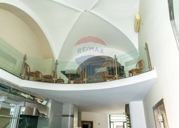 Scale - Shop Piazza Principessa Iolanda
 
5, Catania - photo 20