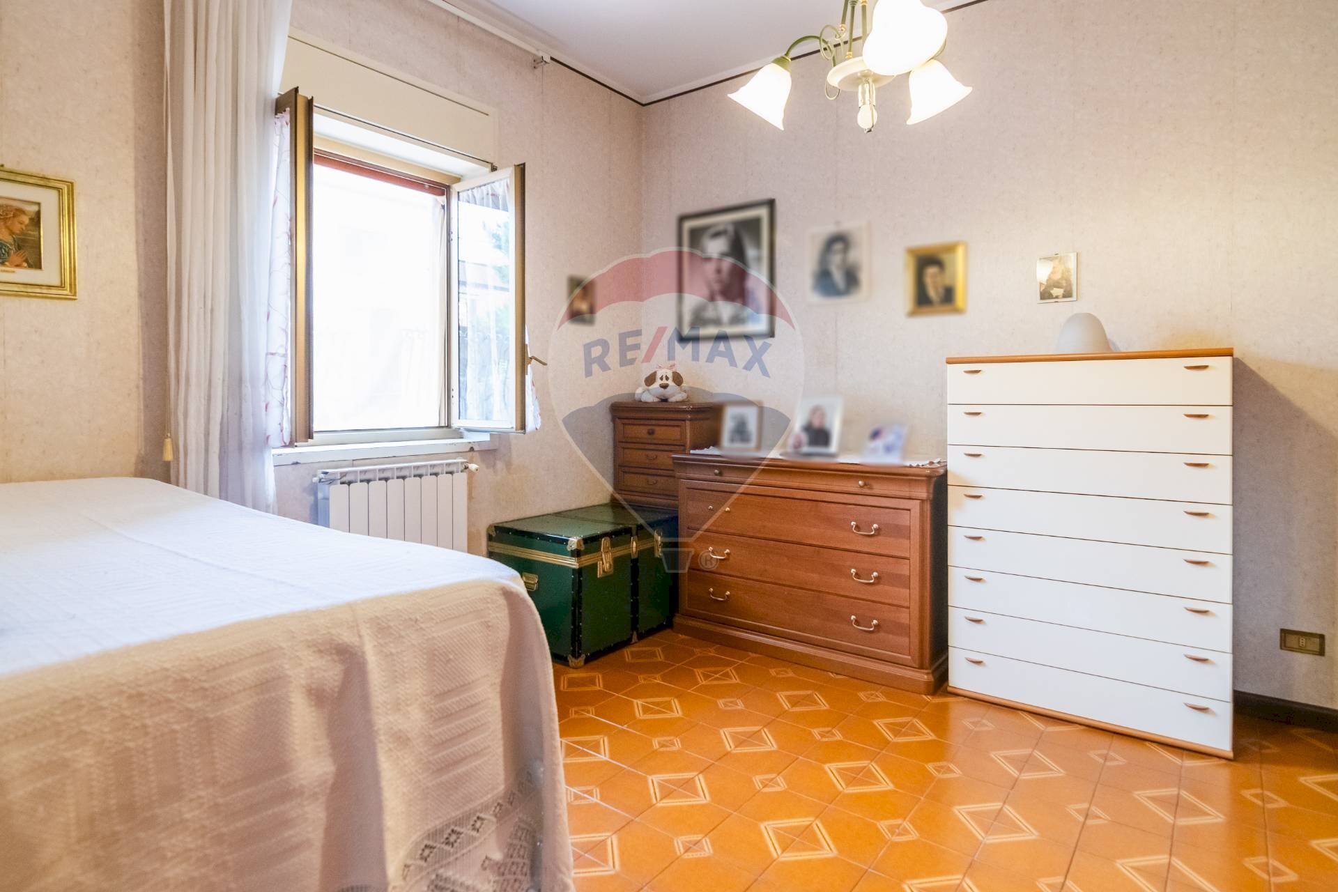 Camera / camera da letto - Independent house via salerno
6, Misterbianco - photo 2