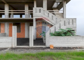 Edificio all\'aperto - Villa a Schiera via gaetano de maio, Riposto - foto 2