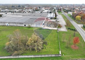 Edificio all\'aperto - Capannone Via Fermi, Cilavegna - foto 3