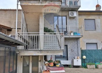 Edificio all\'aperto - Casa indipendente Via Trieste
 
4, Gerenzano - foto 4