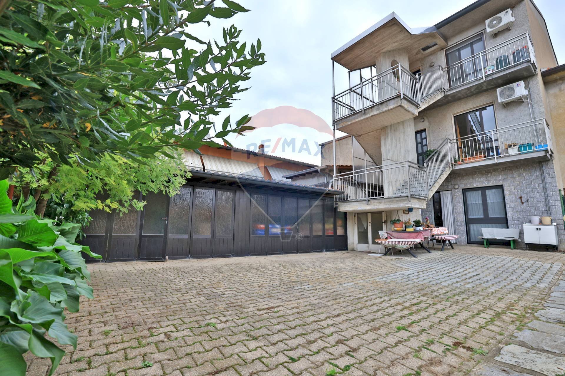 Edificio all\'aperto - Bilocale Via Trieste
 
4, Gerenzano - foto 3