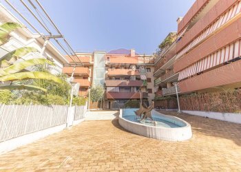 Edificio all\'aperto - Ufficio Via Di Boccea
 
470, Roma - foto 1