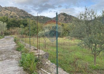 Vista delle montagne - Agricultural land contrada scatolino
snc, Francavilla di Sicilia - photo 3