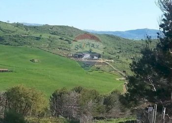 Vista delle montagne - Appartamento Contrada Carchiola
 
snc, Troina - foto 14