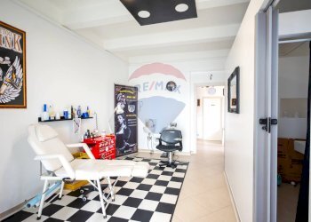 Soggiorno - Attività Commerciale VIA SANTA MARIA LA STELLA
 
6, Aci Sant'Antonio - foto 7