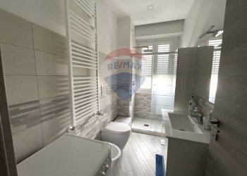 Bagno - Bilocale Via Cinque Maggio
 
23/27, Milano - foto 16