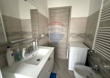 Bagno - Bilocale Via Cinque Maggio
 
23/27, Milano - foto 17