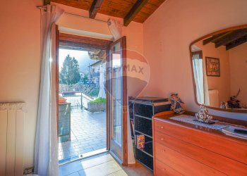 Camera / camera da letto - Casa semi indipendente Via al Lago
 
83, Ranzanico - foto 9