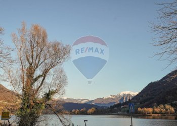 Vista dell\'acqua - Casa semi indipendente Via al Lago
 
83, Ranzanico - foto 19