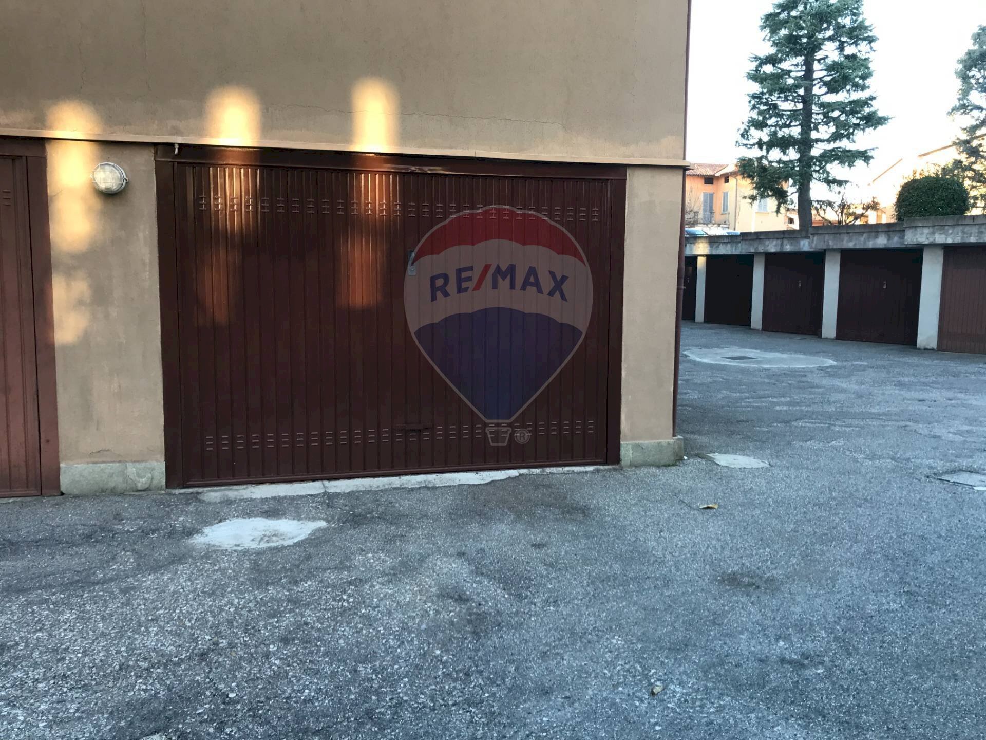 Parcheggio - Box Via Vittorio Veneto
 
2/d, Bonate Sotto - photo 3