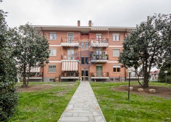 Edificio all\'aperto - Quadrilocale via Cesare Pavese
 
3, Sangano - foto 1