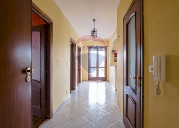 Hall / corridoio - Quadrilocale via Cesare Pavese
 
3, Sangano - foto 8