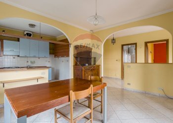 Sala da pranzo - Quadrilocale via Cesare Pavese
 
3, Sangano - foto 20