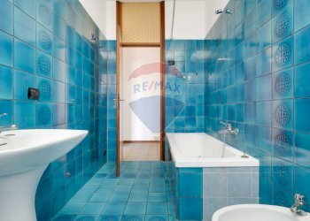 Bagno - Trilocale VIA CAMPANIA
 
13, Legnano - foto 12