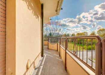 Balcone - Trilocale VIA CAMPANIA
 
13, Legnano - foto 15