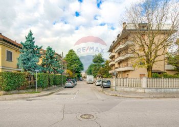 Edificio all\'aperto - Trilocale VIA CAMPANIA
 
13, Legnano - foto 20