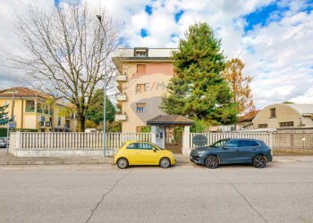 Edificio all\'aperto - Trilocale Via Campania
 
13, Legnano - foto 22